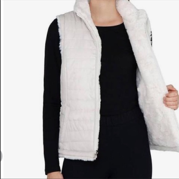 Nicole Miller Ladies’ Reversible Vest - Picture 3 of 4